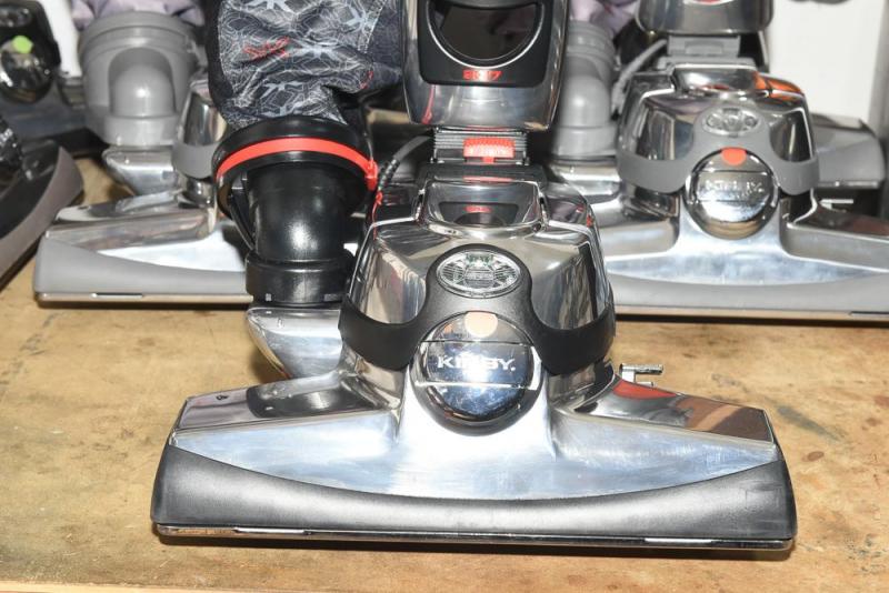  Avalir 2017 - Renewed Upright Vacuum Cleaner  G10D